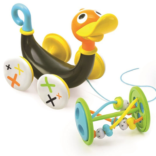 PATO CAMINA Y SILBA